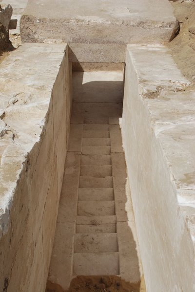 Egipte aptiktos senovinės piramidės liekanos