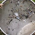 Жители Вильнюса обнаружили в сточных водах измельченный пластик