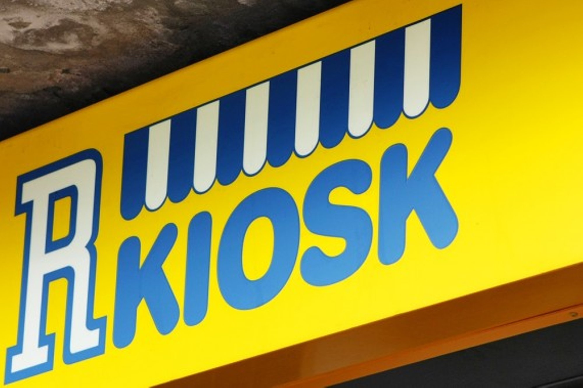 Spaudos Kioskuose Bus Prekiaujama Alkoholiu - Delfi Verslas