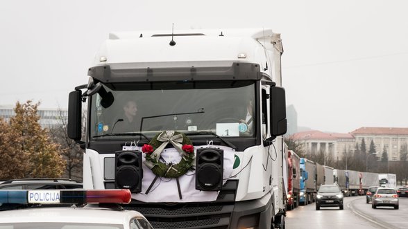 Lithuania and other European countries mull turning to EU court over hauler restrictions