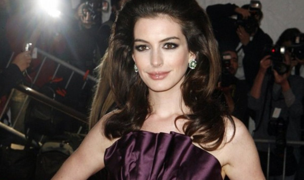 Anne Hathaway