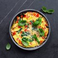 Omletas su daržovėmis – sotūs ir gardūs pusryčiai