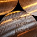 Rusijos aliuminio milžinės „Rusal“ grynasis pelnas pernai sumenko kone perpus