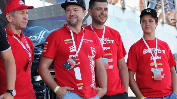 Lenktynininkas M. Varža: šturmanu jaučiuosi geresniu, nei vairuotoju