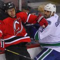 NHL: „Devils“ su D. Zubrumi ir toliau neišbrenda iš nesėkmių liūno