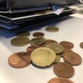 Vieno ir dviejų euro centų monetų ES nebus atsisakyta dar kelerius metus