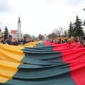 Lietuvos Nepriklausomybės atkūrimo dieną tūkstančiai šiauliečių pozavo nuotraukai