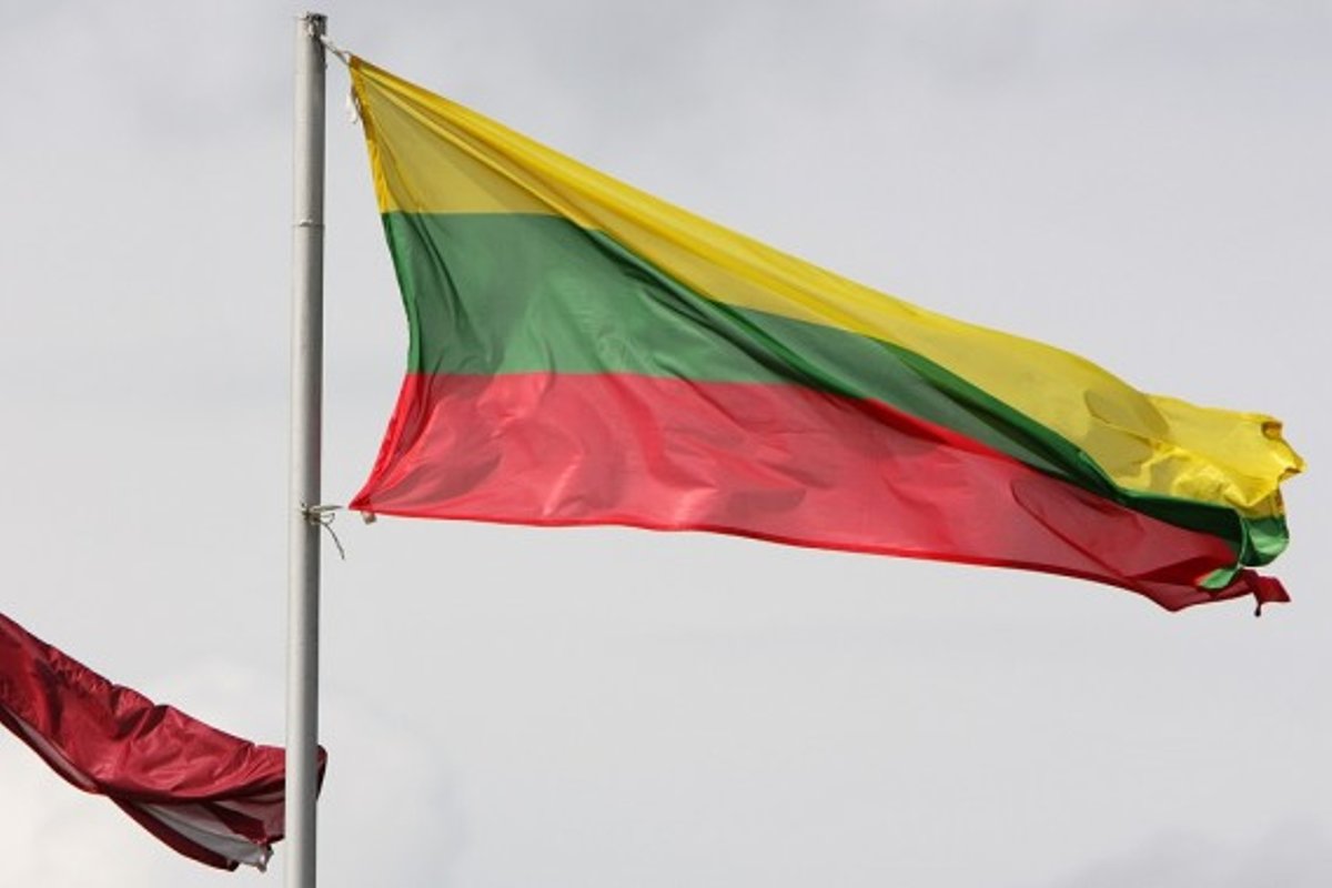 Prie Prezident ros Pakeltos Baltijos ali V liavos Delfi prie-prezident-ros-pakeltos-baltijos-ali-v-liavos-delfi