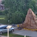 В Эстонии разрушили скульптуру Владимира Зеленского