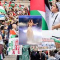 Malmės centre minia protestuoja prieš Izraelio dalyvavimą „Eurovizijoje“: plevėsuoja Palestinos vėliavos, aidi skanduotės
