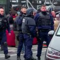 Paryžiaus Orly oro uoste nušautas kario ginklą mėginęs pagrobti vyras