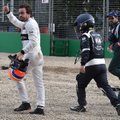 F. Alonso Kinijoje lenktyniaus kentėdamas skausmą
