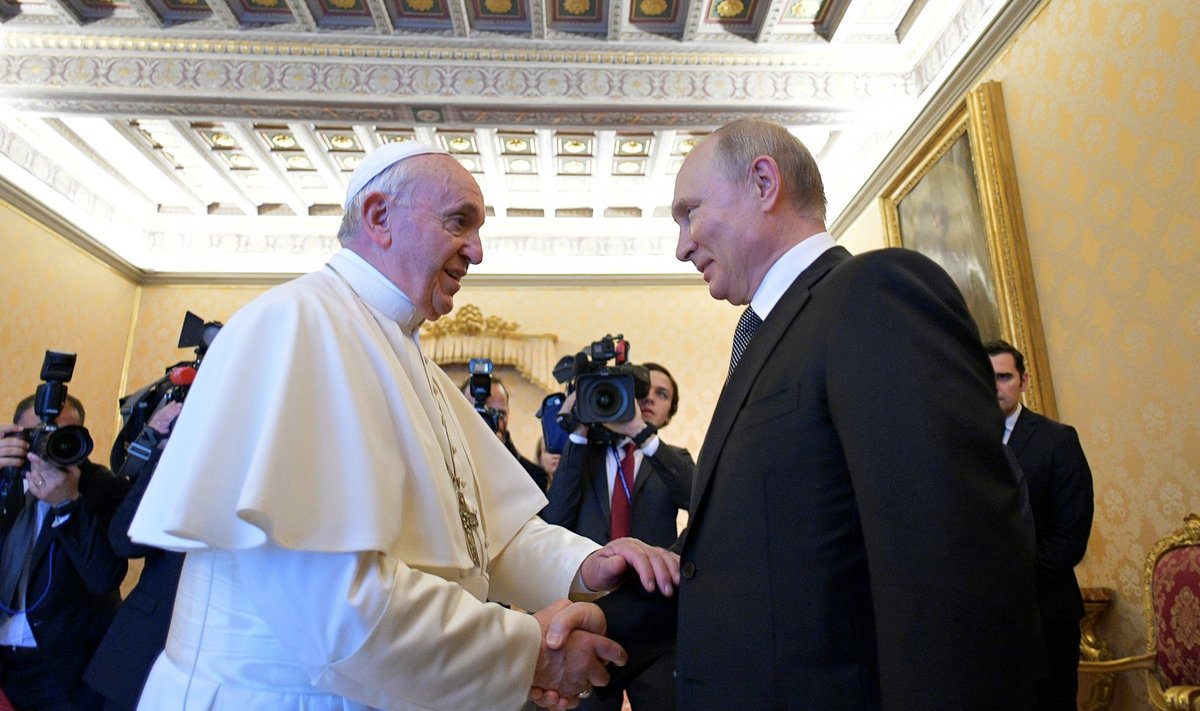 Putinas susitiko su popiežiumi