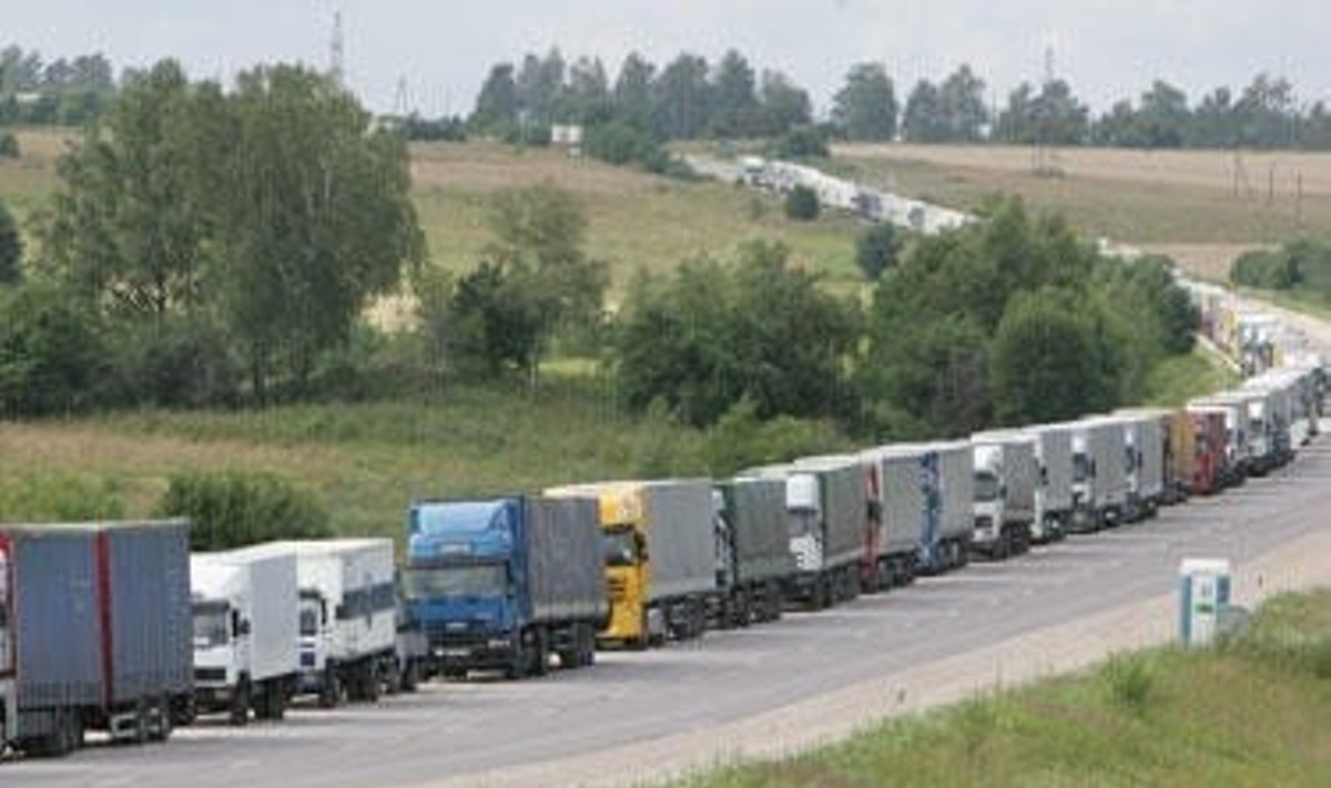 Очередь грузовиков на российско-латвийской границе