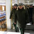 Омск: военные прогнали журналистку из казармы во время визита Шойгу