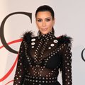 K. Kardashian didžiuojasi moterimi tapusiu patėviu: tai Caitlyn valanda