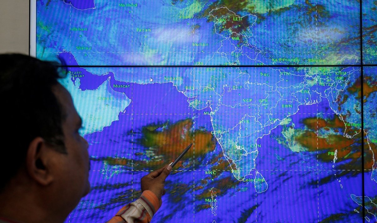 Indija ruošiasi jau antram grėsmingam ciklonui „Vayu“