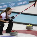 Moterų akmenslydžio turnyre – antros Kanados, Rusijos ir Šveicarijos rinktinių pergalės