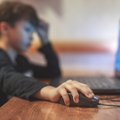 Apklausa: 50 proc. nesaugančių vaikų nuo žalingo interneto turinio ugdymo įstaigų ir bibliotekų nemato tam poreikio