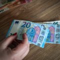 „Swedbank“: gyventojai pernai išsigrynino 0,25 mlrd. eurų mažiau