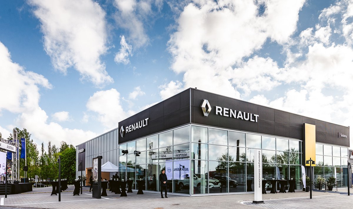 Klaipėdoje atidarytas naujas "Volvo", "Dacia" ir "Renault" salonas
