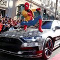 Užmaskuotas „Audi A8“ – netikėtas svečias pasaulinėje filmo „Žmogus-voras: grįžimas namo“ premjeroje