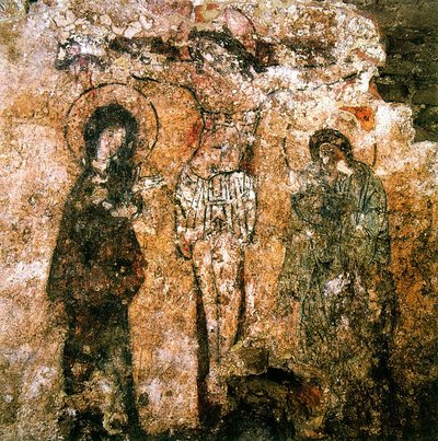1985 m. Vilniaus katedros požemiuose rasta seniausia Lietuvoje freska „Nukryžiuotasis su Švč. MergeleMarija ir šv. evangelistu Jonu“. XIV a. pabaiga.
