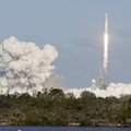 Компания SpaceX осуществила первый коммерческий запуск тяжелой ракеты-носителя