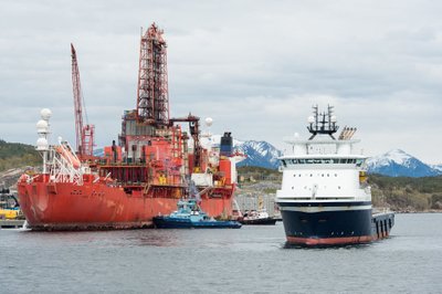 Žvalgybos ir aptarnaujantis laivai Norvegijos fjorde