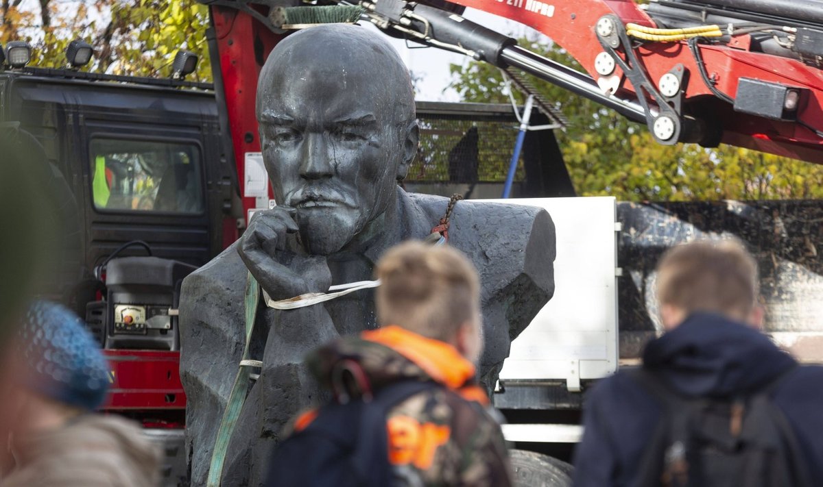 Suomija nukėlė paskutinį paminklą Leninui