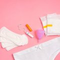 Menstruacijų higiena – tamponai, įklotai, taurelės, kelnaitės: ekspertė įvardijo privalumus ir trūkumus