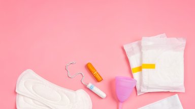 Menstruacijų higiena – tamponai, įklotai, taurelės, kelnaitės: ekspertė įvardijo privalumus ir trūkumus