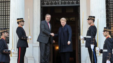 Президент Литвы в Греции символически передает председательство в ЕС