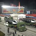 Šiaurės Korėja grasina didinti karinę galią po to, kai JAV prezidentas pasmerkė raketų bandymus