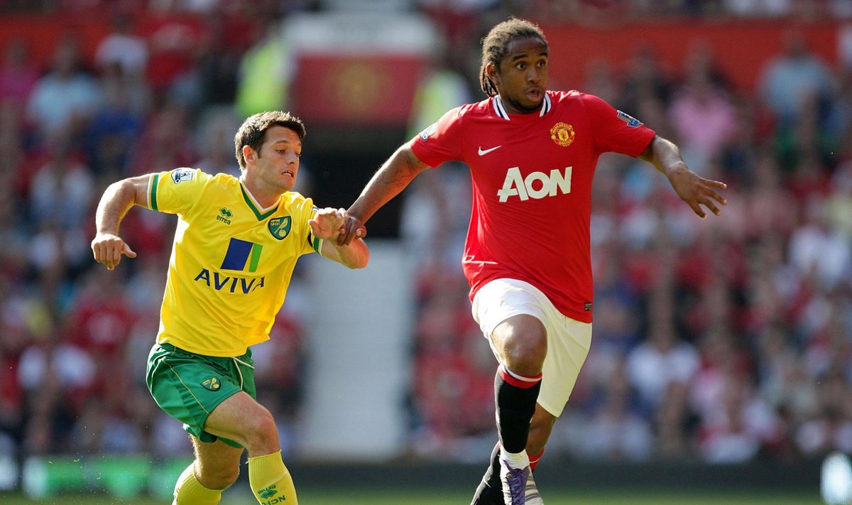 Wesley Hoolahanas ("Norwich") persekioja Andersoną ("Manchester United") 
