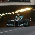 FIA verdiktas: „Mercedes“ stos prieš tribunolą, „Ferrari“ - išteisinta