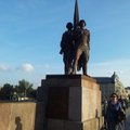 Istorikas: nuvertę Žaliojo tilto skulptūras, taptume baisesni už sovietus
