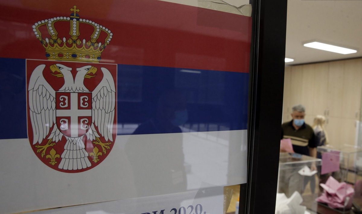 Serbijoje vyksta parlamento rinkimai