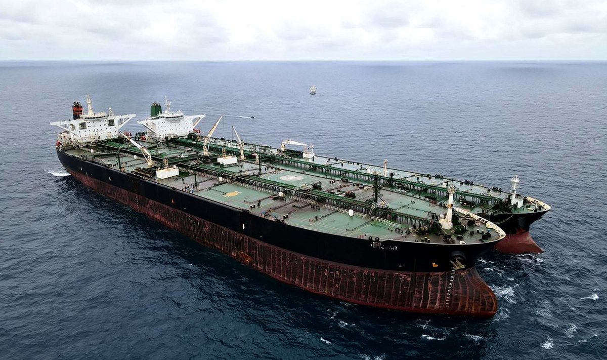 Indonezija sulaikė savo vandenyse Irano ir Panamos tanklaivius
