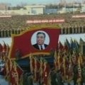 Šiaurės Korėjos kariai prisiekė ištikimybę esamam ir buvusiems šalies vadovams