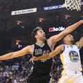 „Warriors“ su K. Durantu – skambus „Spurs“ antausis jau pirmose rungtynėse