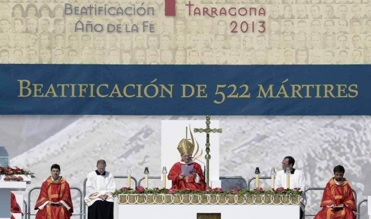 Ispanijoje įvyks prieštaringai vertinama masinė karo kankinių beatifikacija