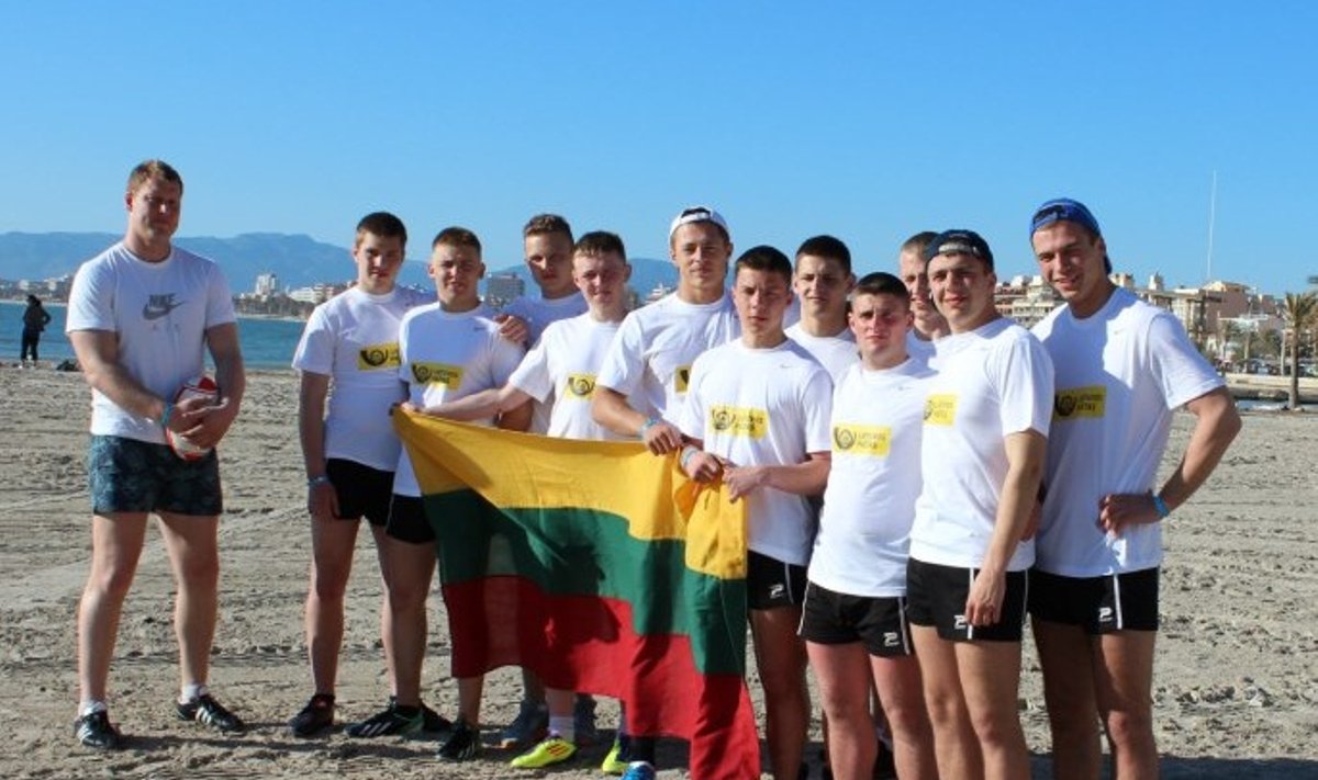 Lietuvos jaunių regbio-7 rinktinė išvyko į Europos čempionatą