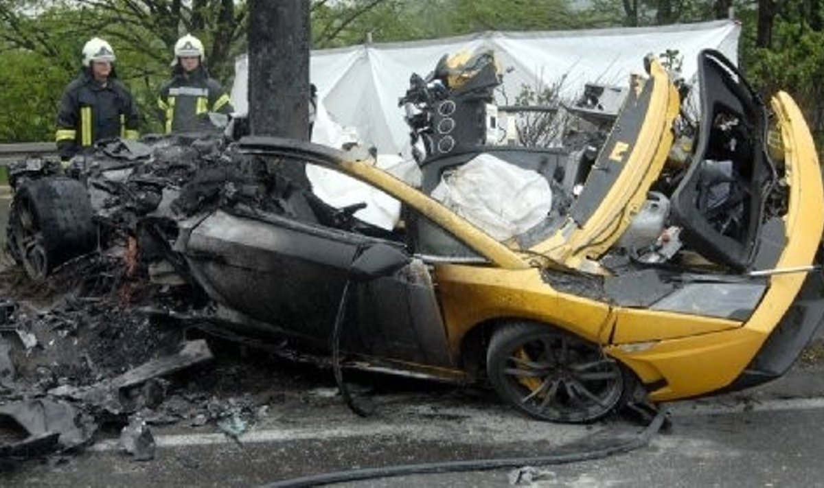 Lamborghini Galardo po avarijos. „EarthTimes“ nuotr.