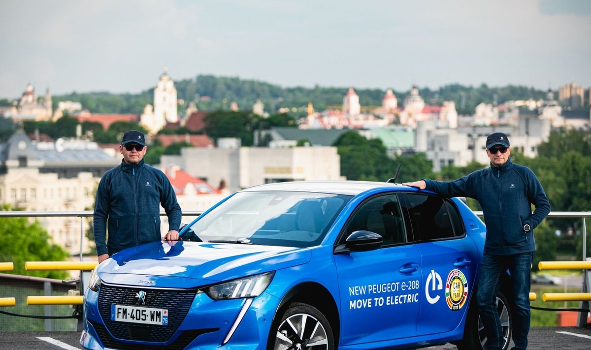 Vitoldas Milius ir Aidas Bubinas startuoja elektromobilių varžybose su "Peugeot"