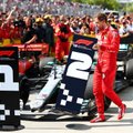 Apmaudžiai suklydęs Vettelis finišavo pirmas, bet pergalę padovanojo Hamiltonui