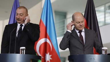Per Scholzo ir Alijevo susitikimą – kritikos strėlės Azerbaidžanui