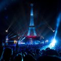 Prancūzija pradėjo Euro 2016 atidarymo iškilmes koncertu prie Eifelio bokšto