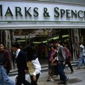 „Marks and Spencer“ metinis pelnas prieš mokesčius krito 64 proc.