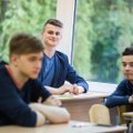 Dvyliktoko vertinimas: lietuvių kalbos egzaminas diskriminuoja vaikinus